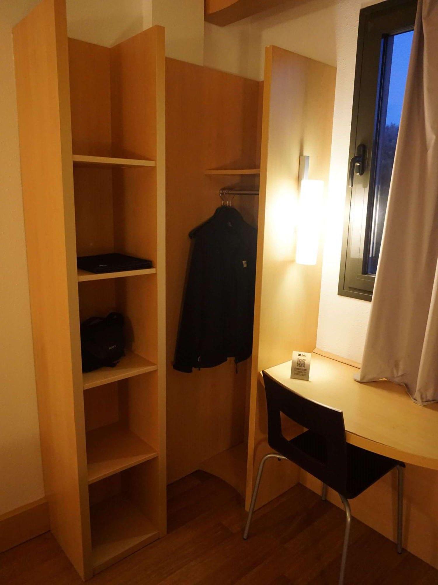 Ibis Girona Hotel Luaran gambar